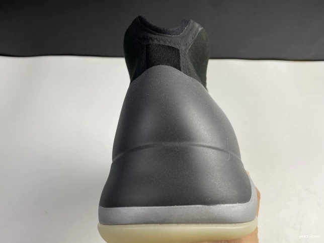 Barium Quantum Yeezy Adidas H68771 1109